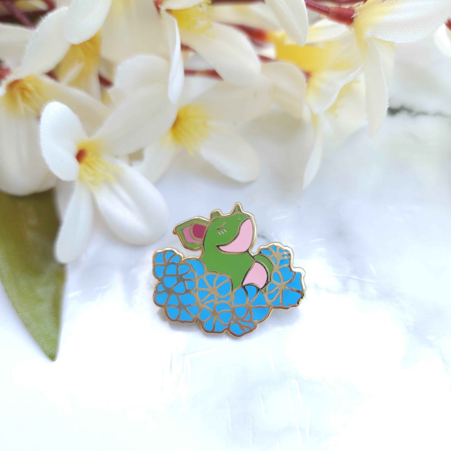 Flowery Big Bois Pokémon Enamel Pins - Nidoqueen (Shiny)