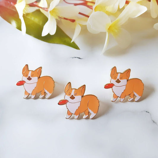 Frisbee in Face Enamel Pin - Corgi